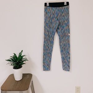 NIKE PRO LEGGINGS HYPERWARM COLORFUL PRINT